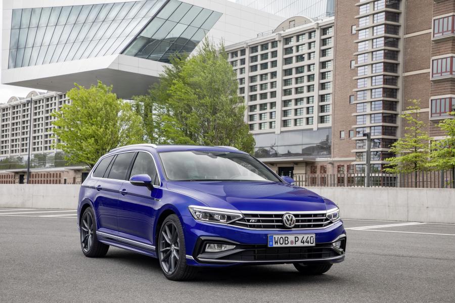  Volkswagen Passat R-Line Variant (B8) 2019 года  (WW) (фото 30 из 49)